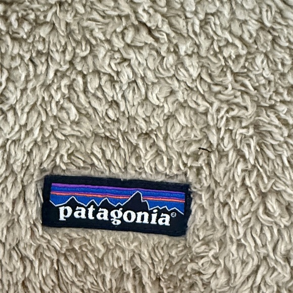 Patagonia Tan Fleece Pullover - Picture 3 of 6